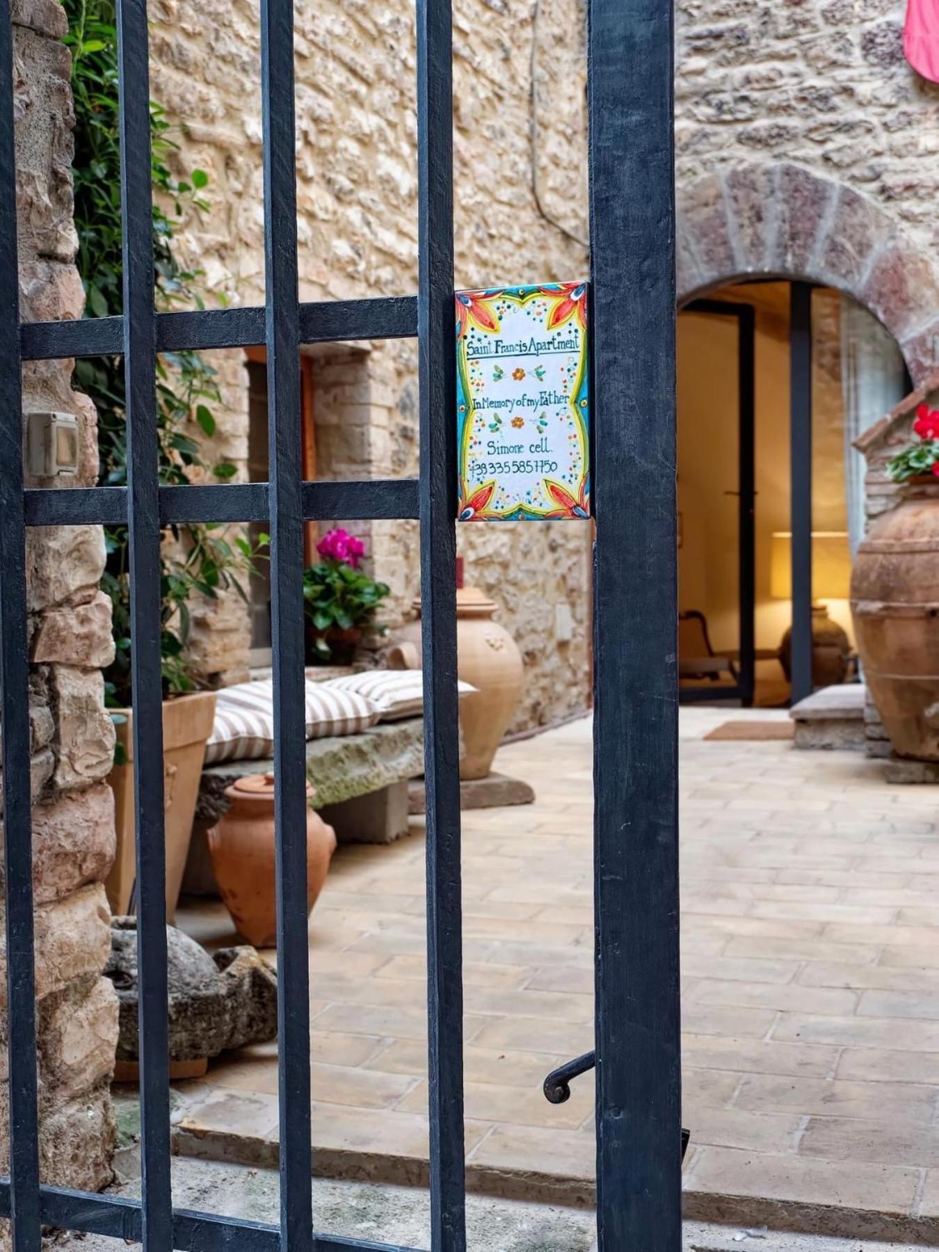 Saint Francis Apartment Assisi Exterior photo